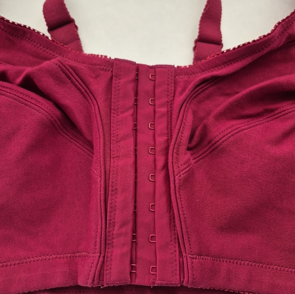 Women's Burgundy Red Full Coverage Wireless Bra. Front Closure 42 DDD - Picture 3 of 5